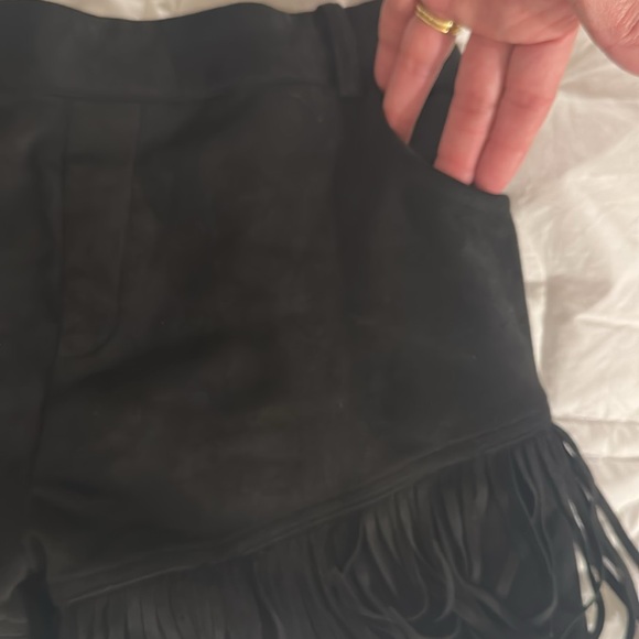 Black Fringe Shorts Sterling Kreek size large - Picture 4 of 11